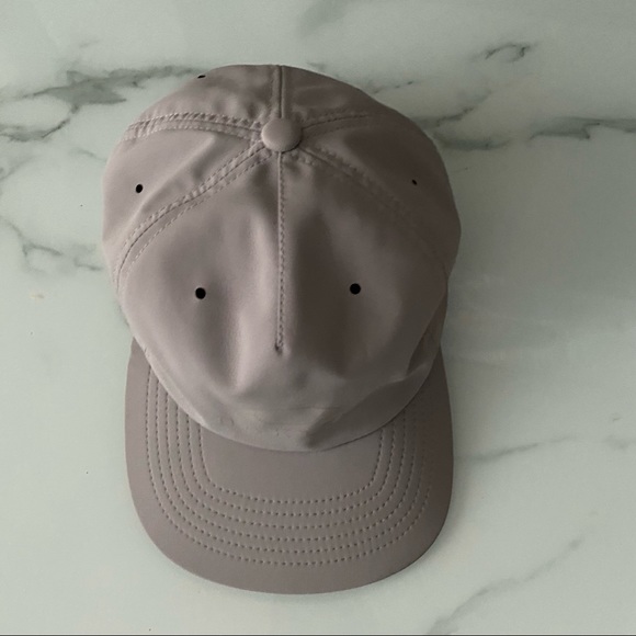 Oakley gray adjutable cap hat - Picture 4 of 9